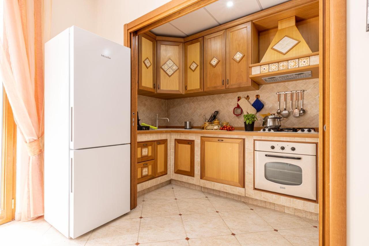 Sorrentovibes - Spacious 3 Bedrooms Apartment In Sorrento Oldtown Екстериор снимка